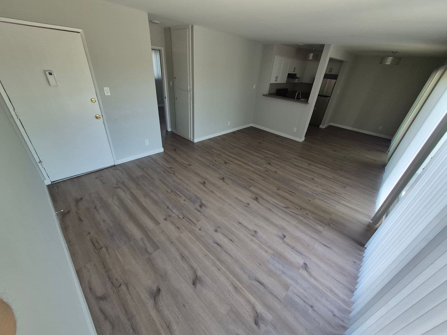 Premier Apartments - 12311 8 of 13