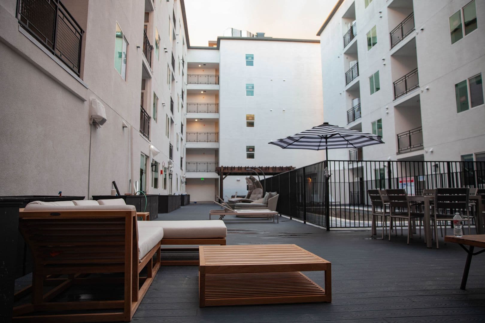 The Ivy at Noho 18 of 19