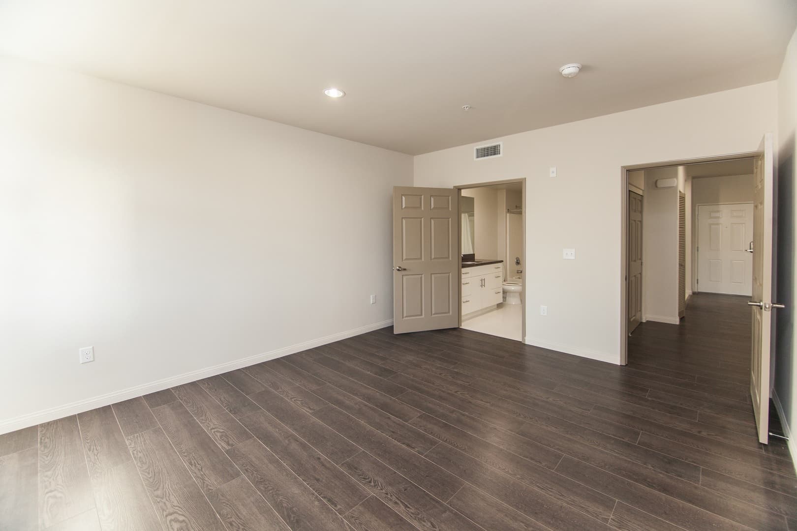 Sherman Oaks Place LLC 17 of 27