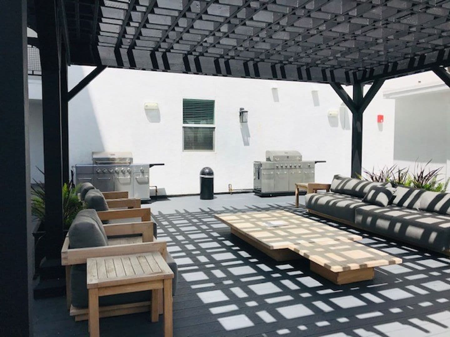 The Ivy at Noho 4 of 9