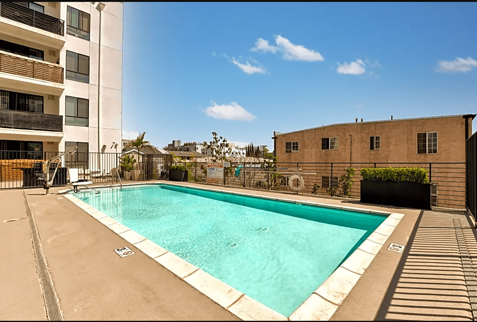 5500 NOHO 12 of 15