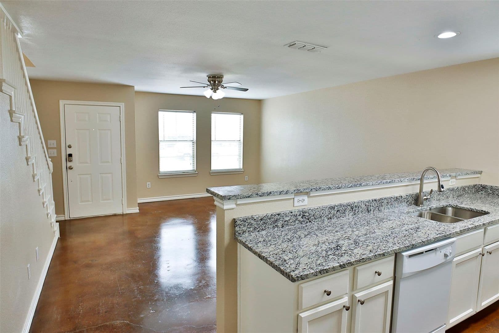 7725 Stanley Court 4 of 11