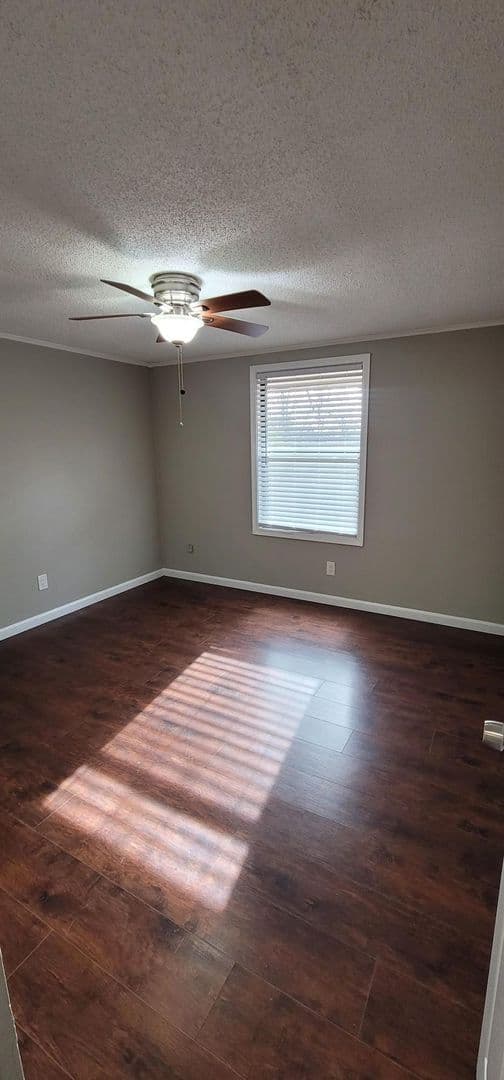 Waterbury Estates 7 of 12