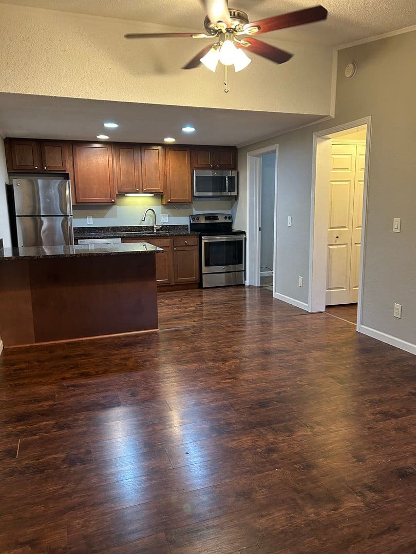 Waterbury Estates 3 of 12