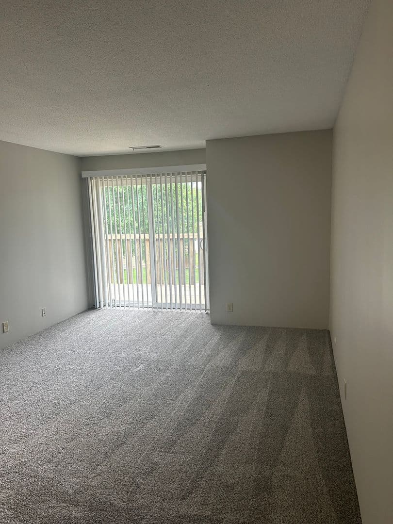 LongLeaf Apartments 1 of 8