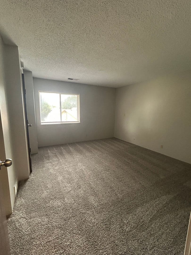 LongLeaf Apartments 6 of 8