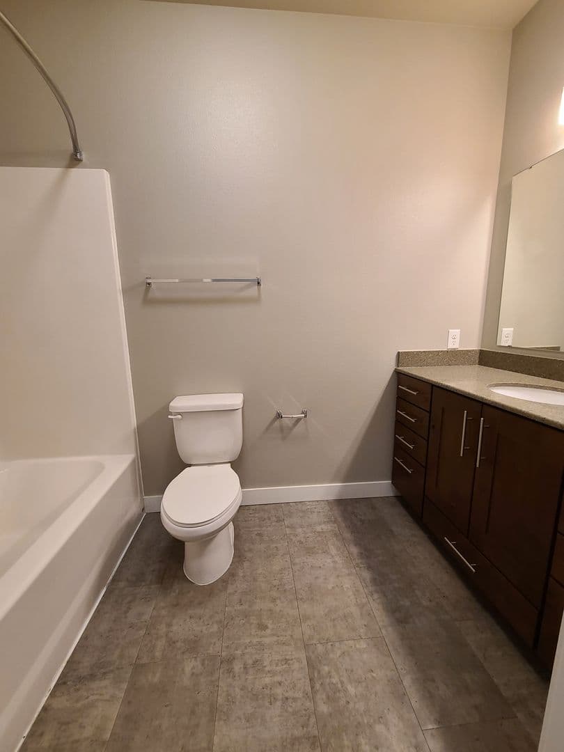 3 Bedroom - 2.5 Bathroom Apartment for Rent! 35 of 36
