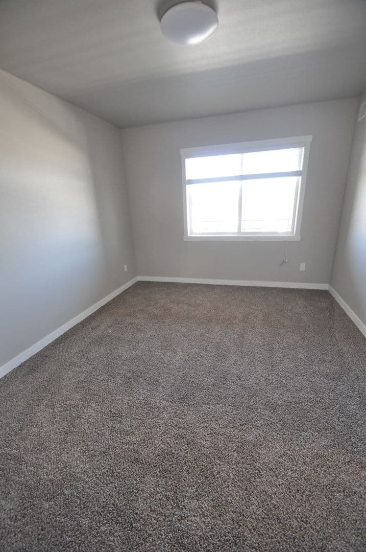 3 Bedroom - 2.5 Bathroom Apartment for Rent! 32 of 43