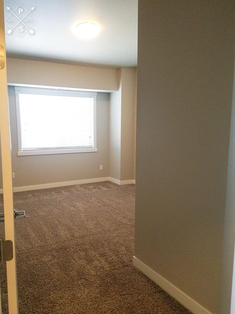 3 Bedroom - 2.5 Bathroom Apartment for Rent! 40 of 49