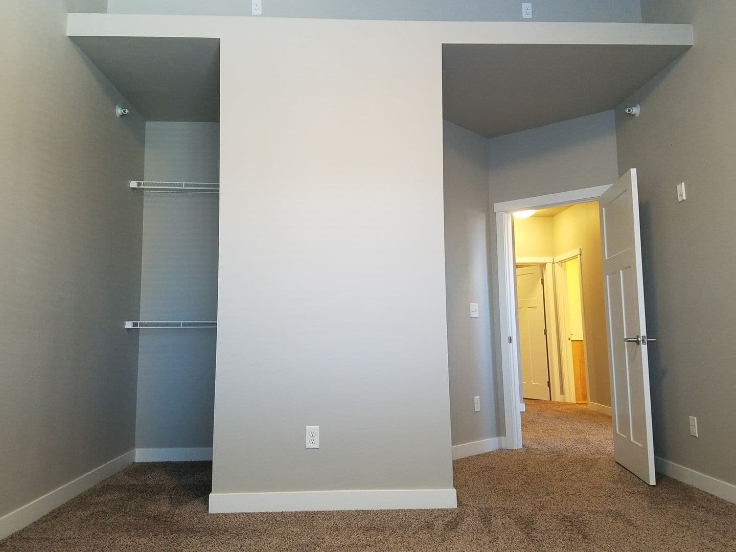 3 Bedroom - 2.5 Bathroom Apartment for Rent! 42 of 49