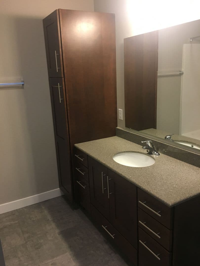 3 Bedroom - 2.5 Bathroom Apartment for Rent! 35 of 37