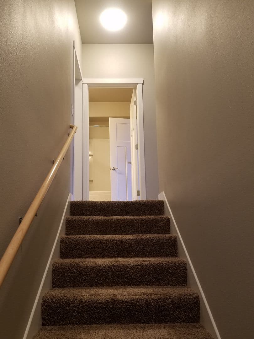 3 Bedroom - 2.5 Bathroom Apartment for Rent! 38 of 49