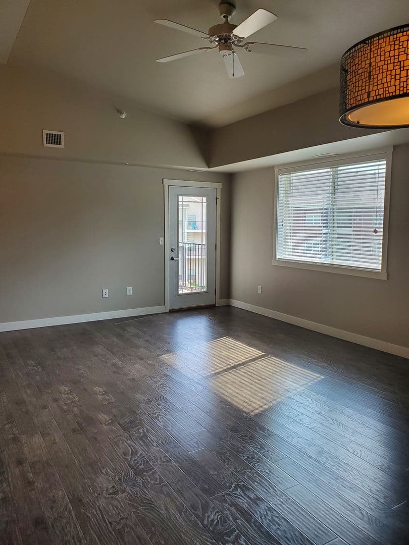 3 Bedroom - 2.5 Bathroom Apartment for Rent! 33 of 40