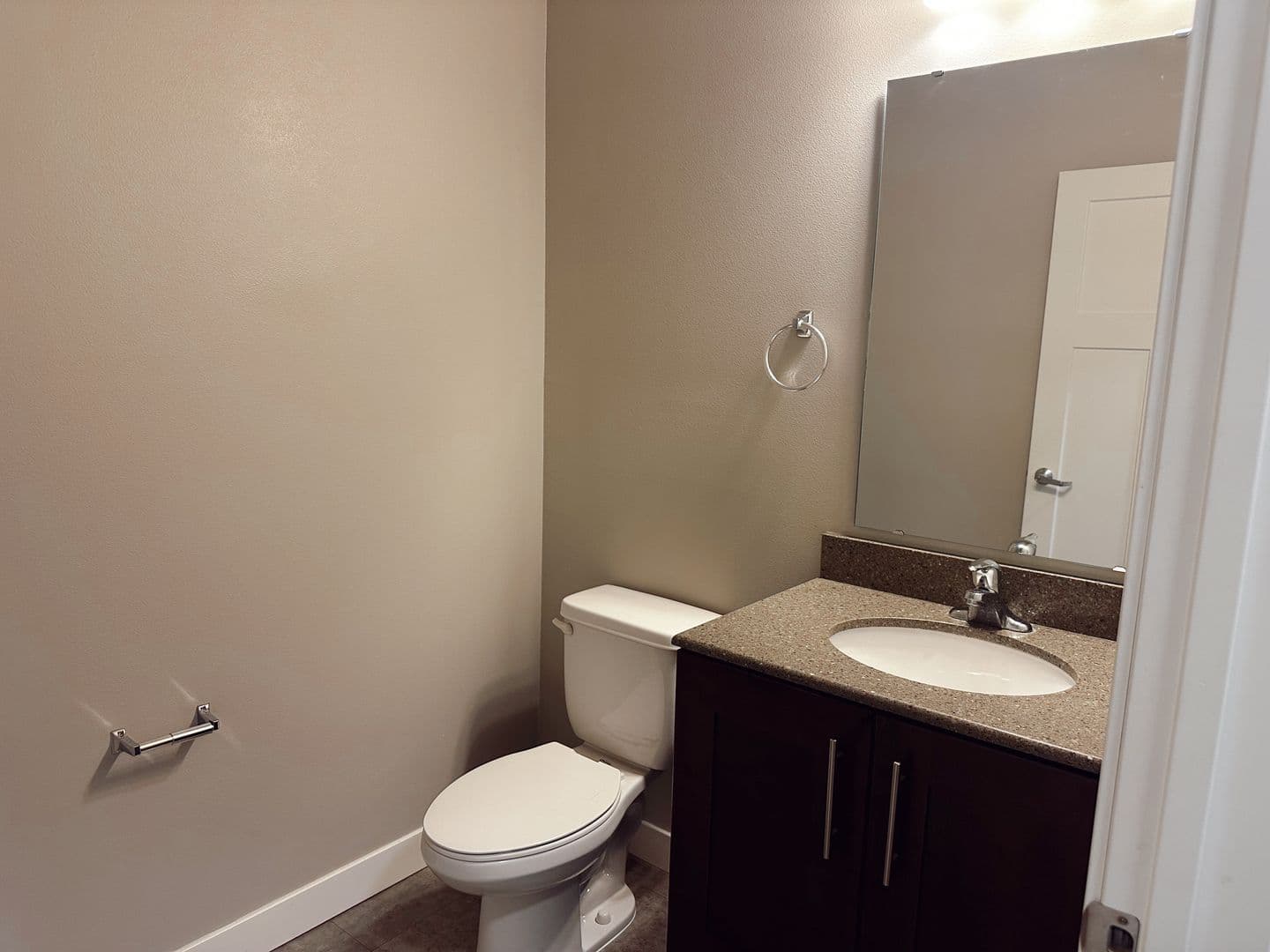 3 Bedroom - 2.5 Bathroom Apartment for Rent! 30 of 34