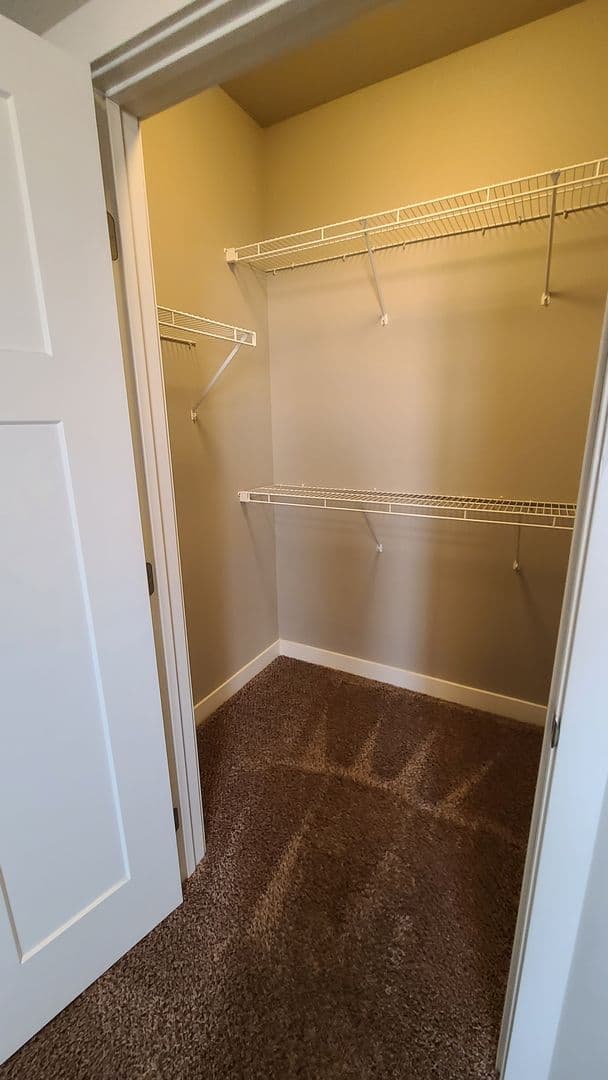 3 Bedroom - 2.5 Bathroom Apartment for Rent! 41 of 43