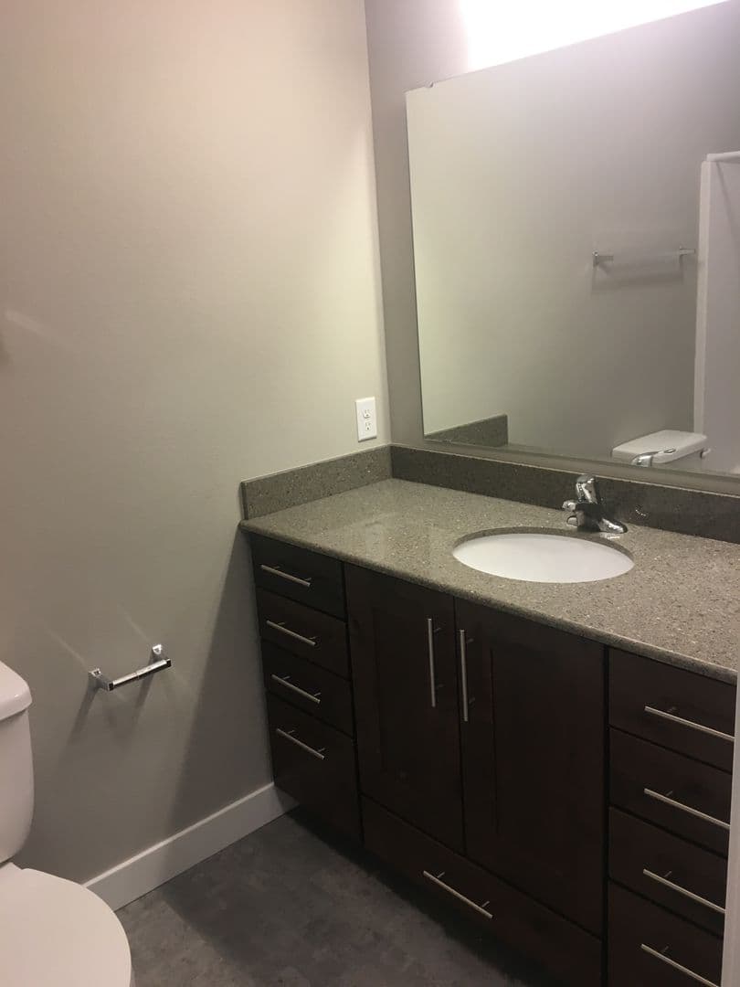 3 Bedroom - 2.5 Bathroom Apartment for Rent! 33 of 37