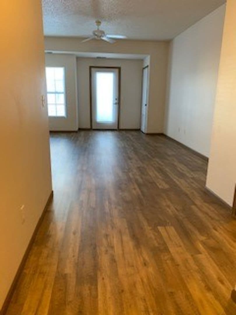 2 Bedroom - 2 Bathroom Apartment for Rent! 23 of 33