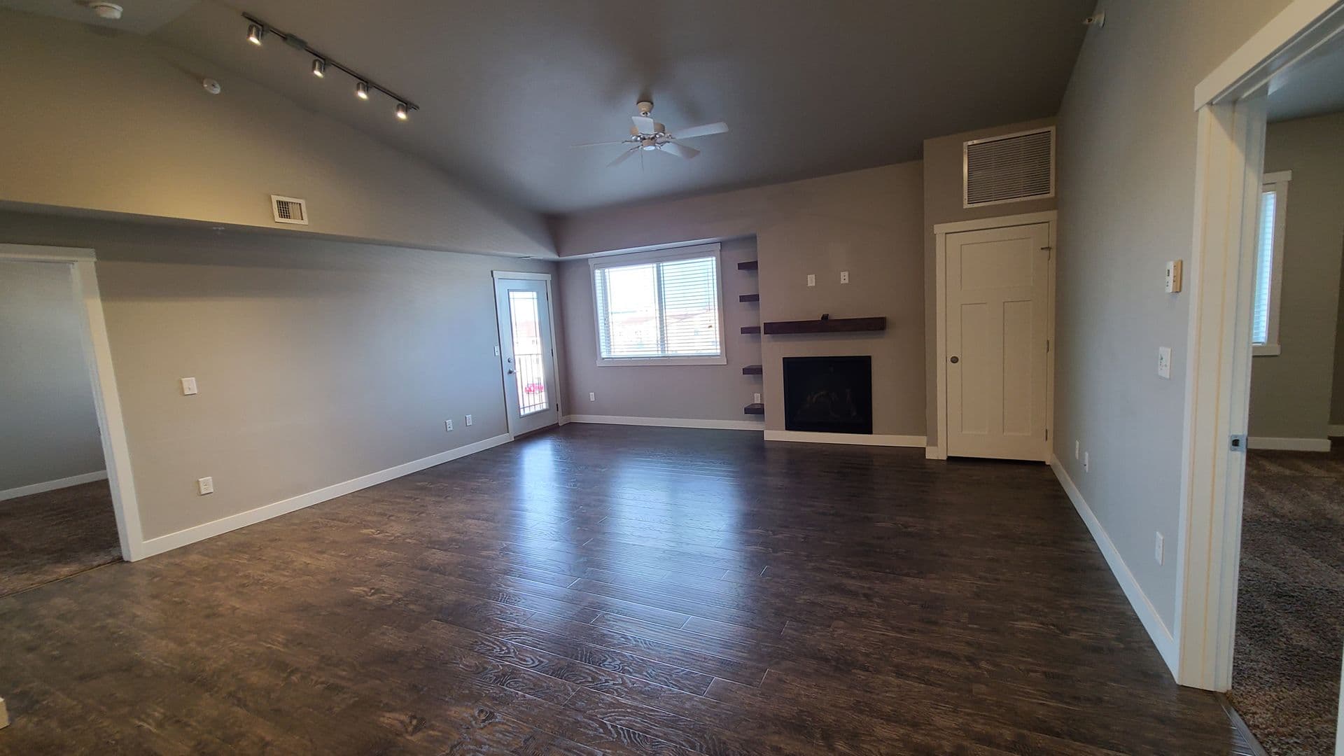 3 Bedroom - 2.5 Bathroom Apartment for Rent! 43 of 43