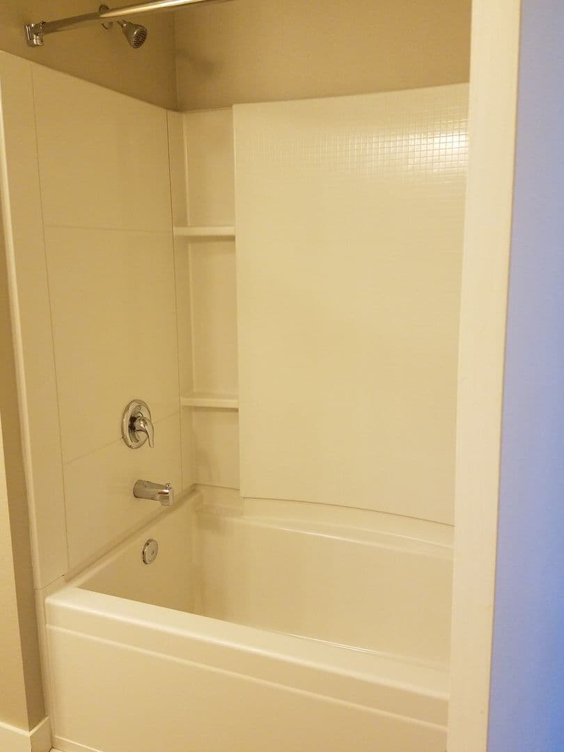 3 Bedroom - 2.5 Bathroom Apartment for Rent! 47 of 49