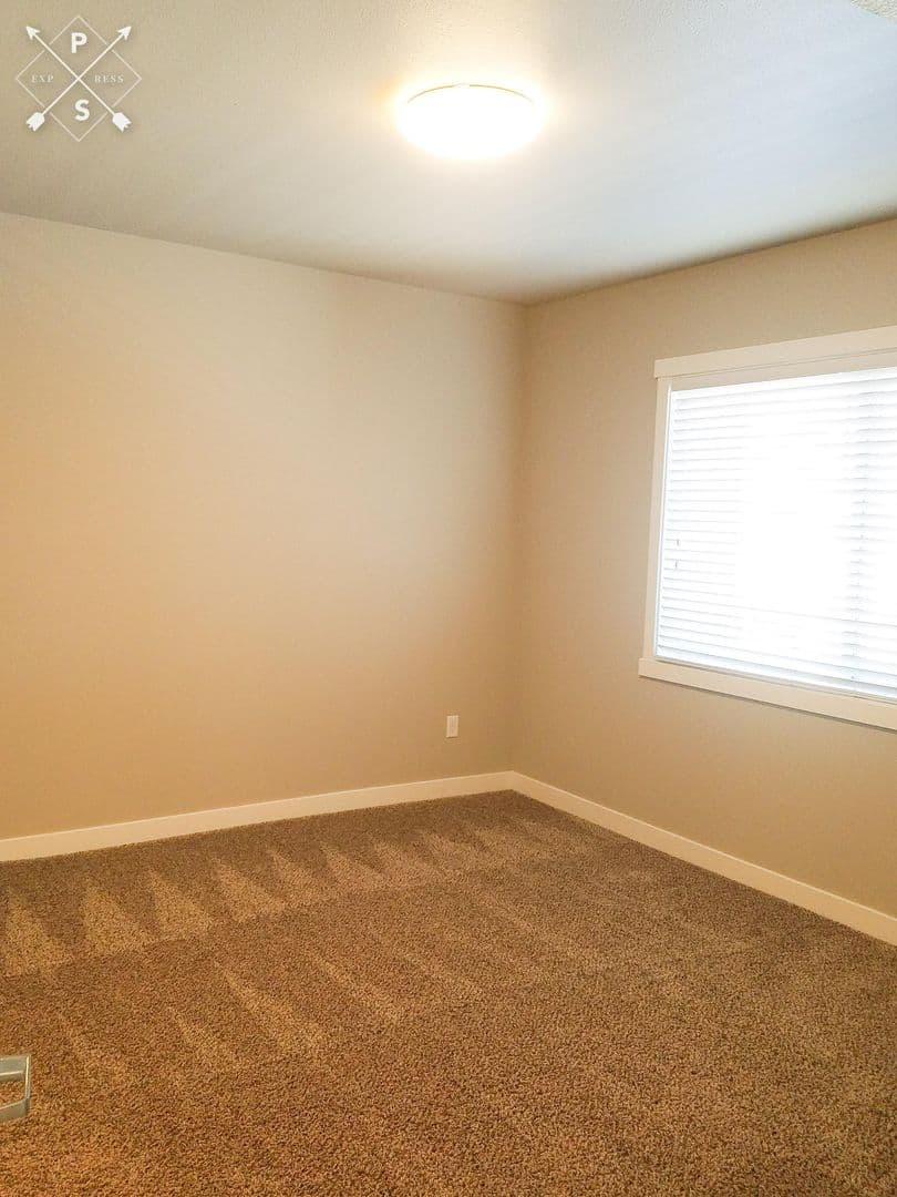 3 Bedroom - 2.5 Bathroom Apartment for Rent! 34 of 49