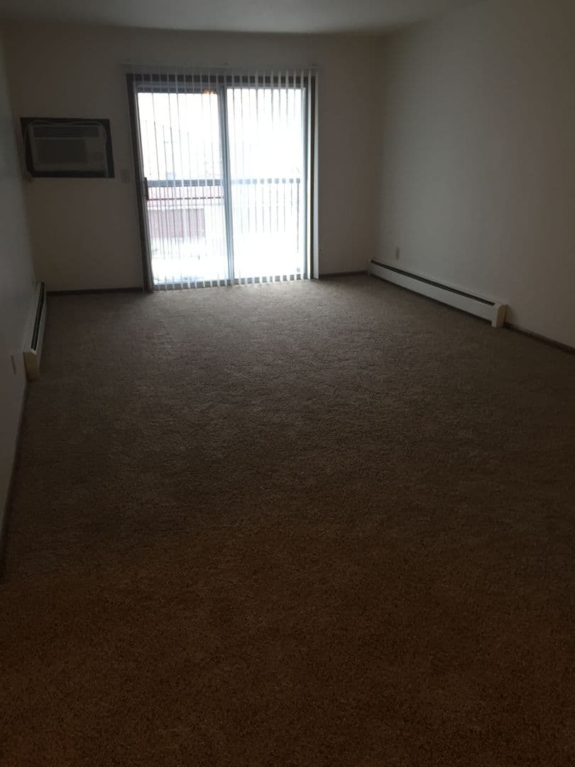 Property 1206 2 of 17