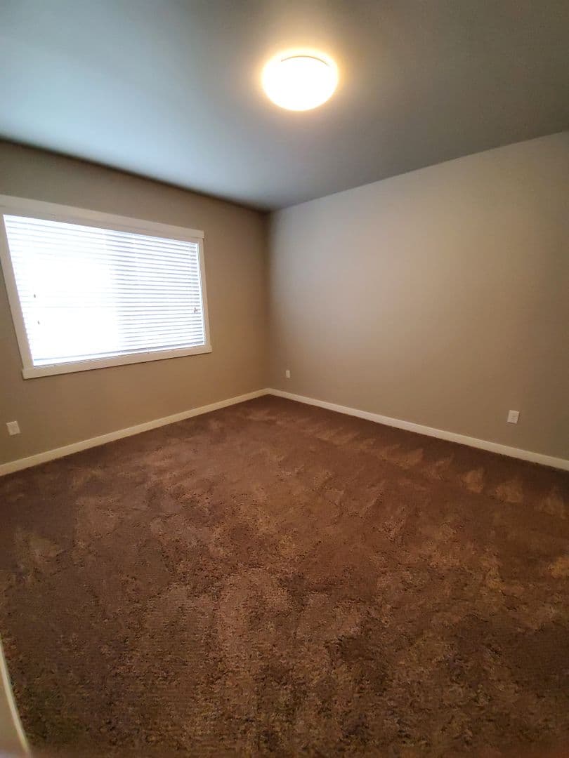 3 Bedroom - 2.5 Bathroom Apartment for Rent! 29 of 35