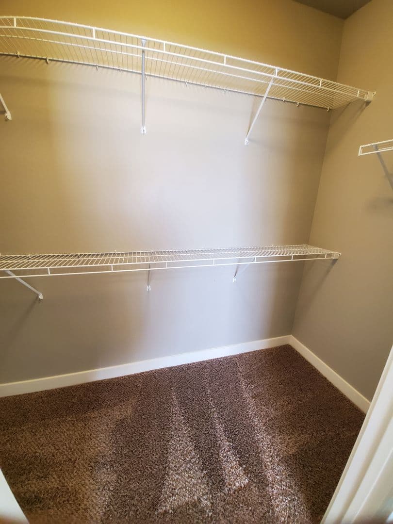 3 Bedroom - 2.5 Bathroom Apartment for Rent! 32 of 34