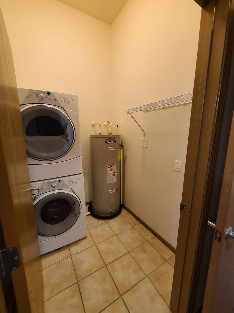 2 Bedroom - 2 Bathroom Apartment for Rent! 33 of 33