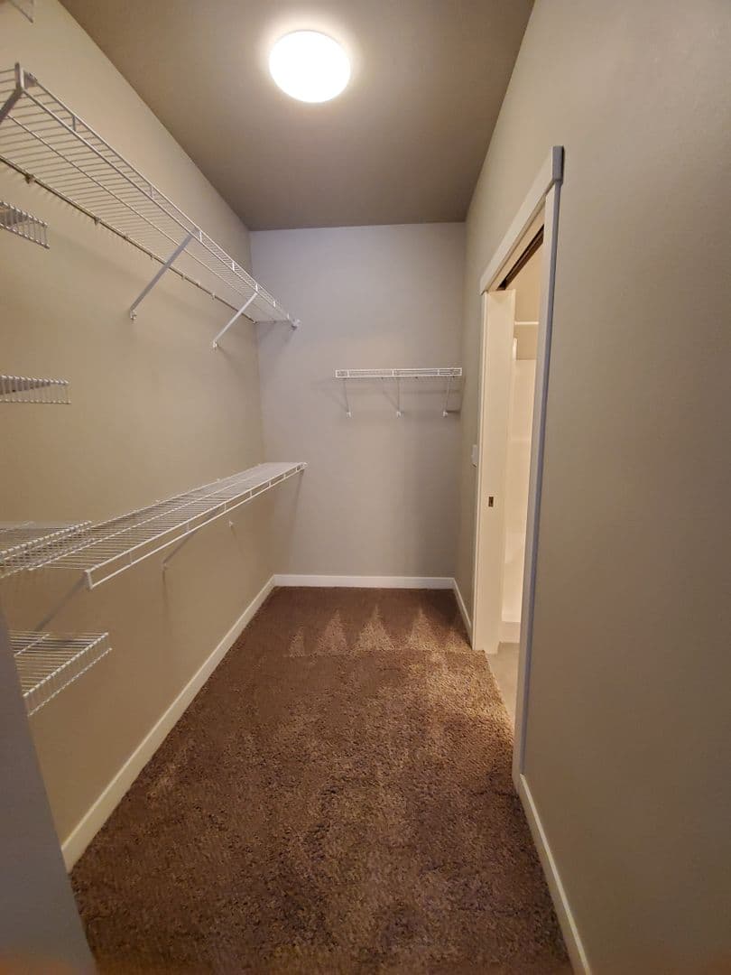 3 Bedroom - 2.5 Bathroom Apartment for Rent! 30 of 35