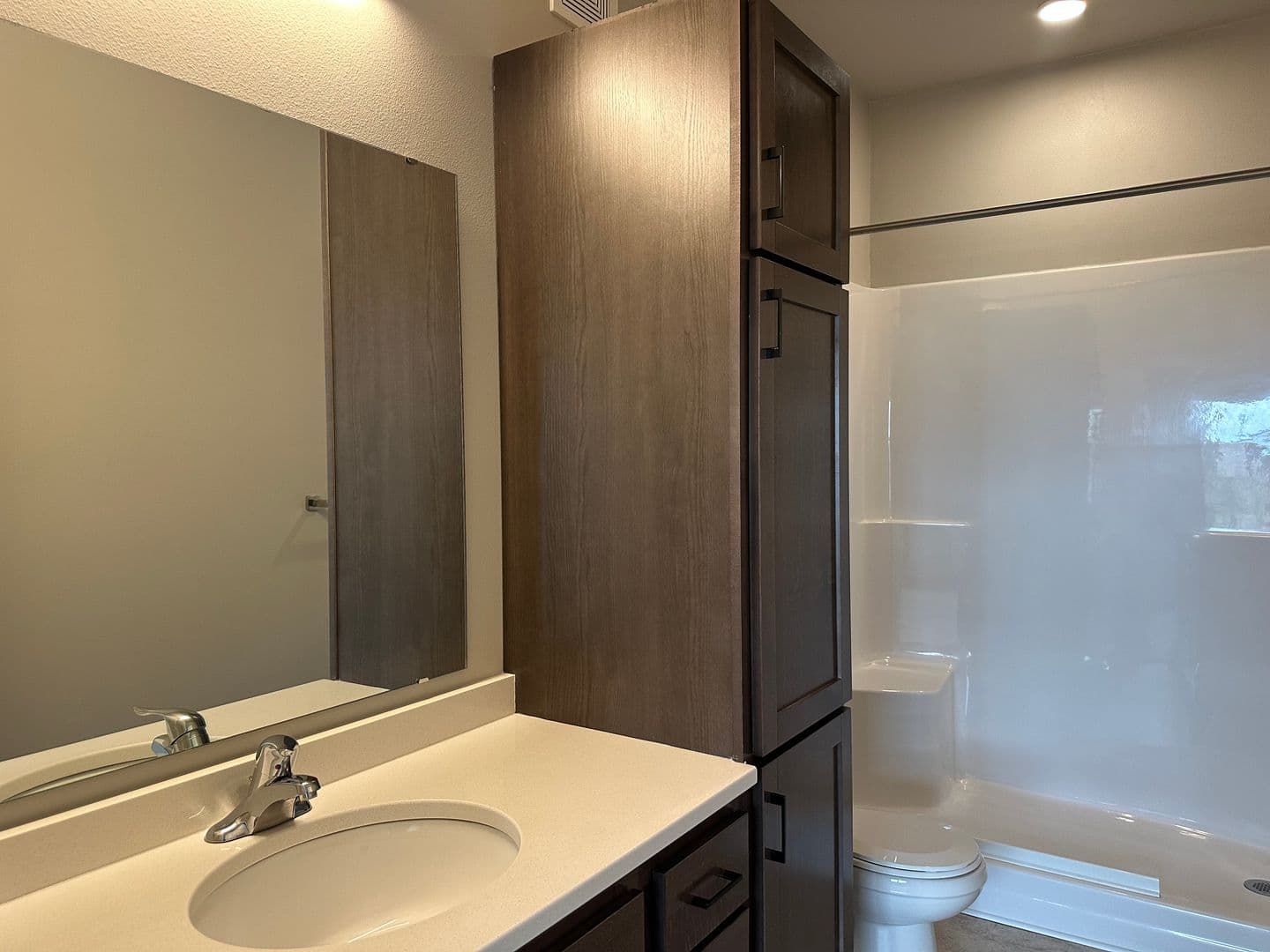 Townsite Flats - 4711 5 of 10