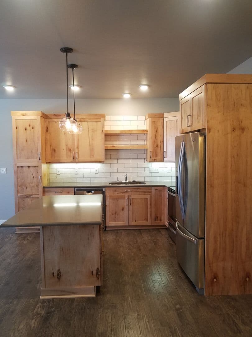 3 Bedroom - 2.5 Bathroom Apartment for Rent! 28 of 49