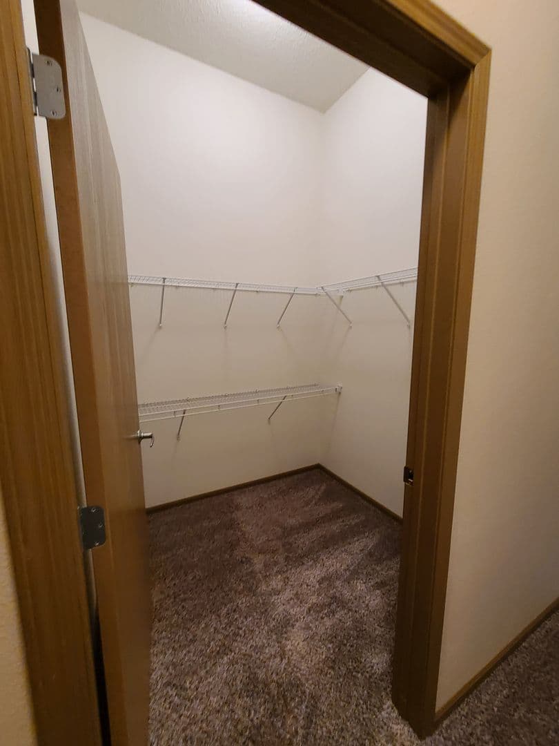 2 Bedroom - 2 Bathroom Apartment for Rent! 28 of 33