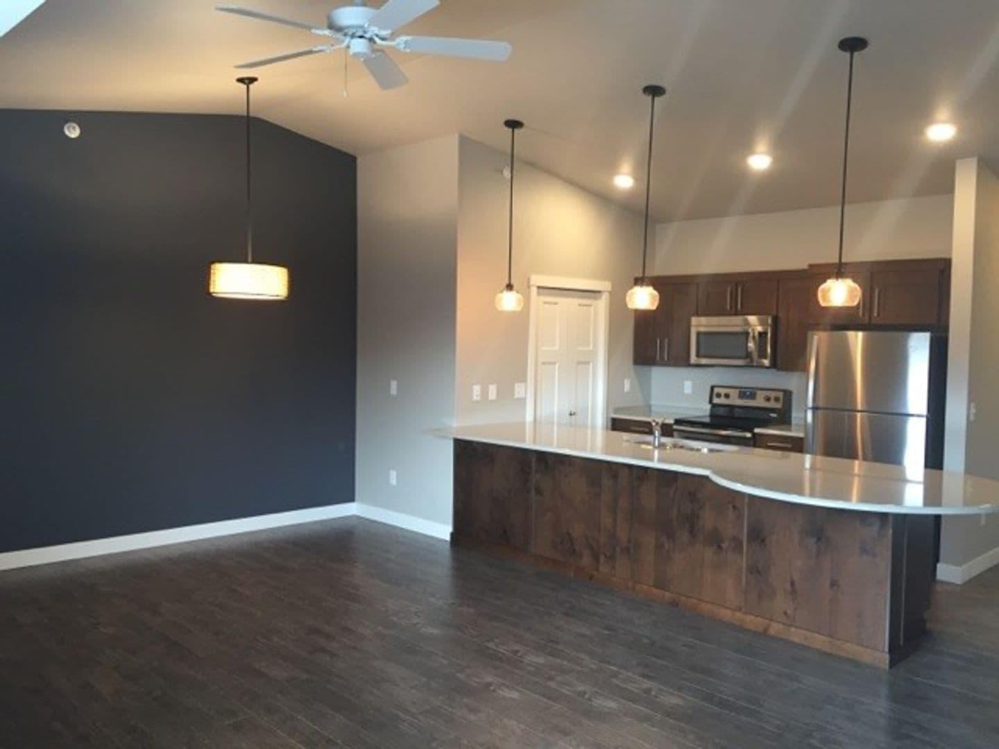 3 Bedroom - 2.5 Bathroom Apartment for Rent! 27 of 40