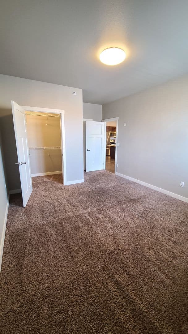 3 Bedroom - 2.5 Bathroom Apartment for Rent! 40 of 43