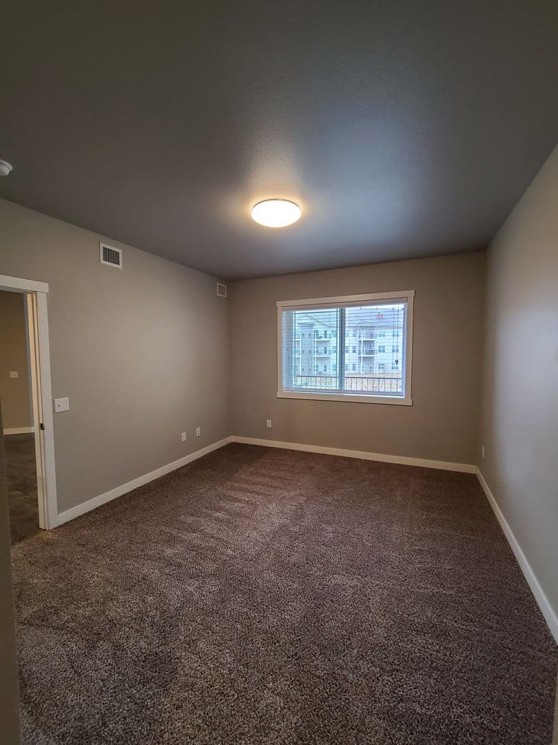 3 Bedroom - 2.5 Bathroom Apartment for Rent! 33 of 36