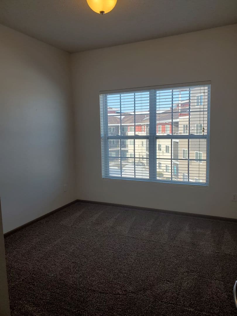 2 Bedroom - 2 Bathroom Apartment for Rent! 25 of 31