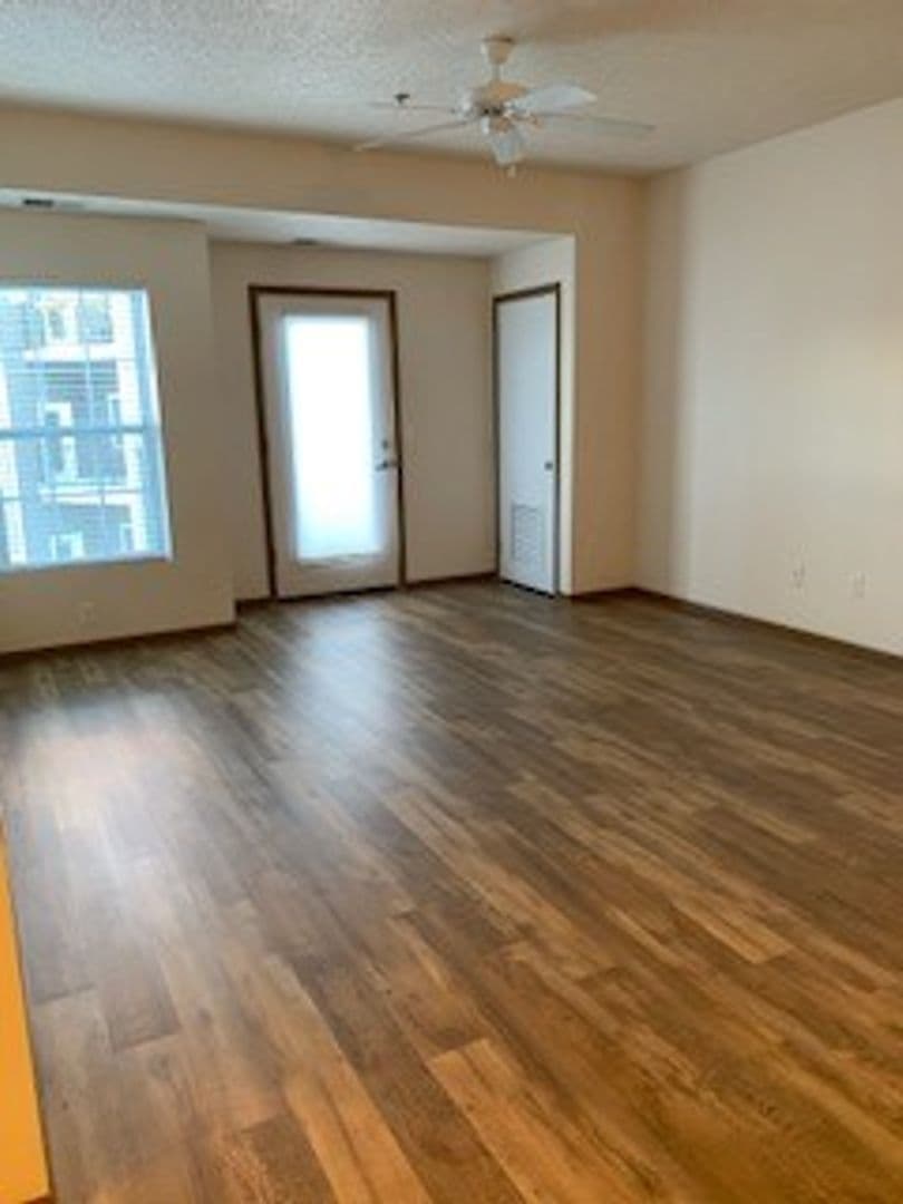 2 Bedroom - 2 Bathroom Apartment for Rent! 24 of 33