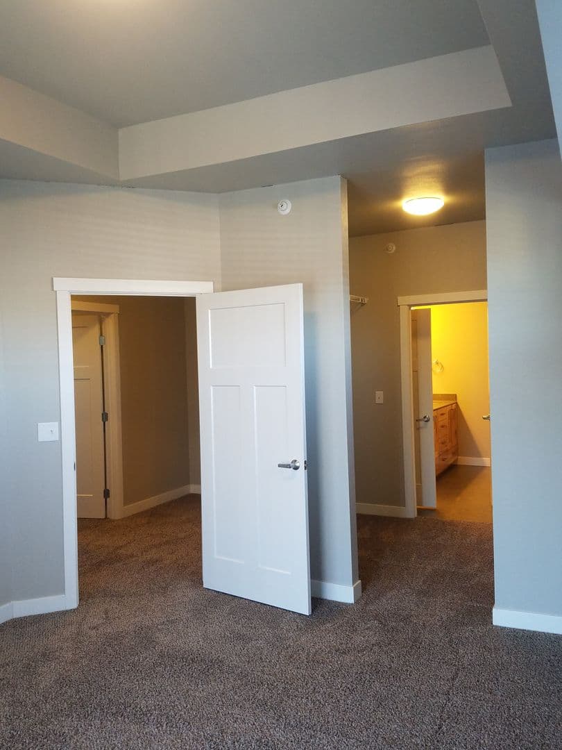 3 Bedroom - 2.5 Bathroom Apartment for Rent! 43 of 49
