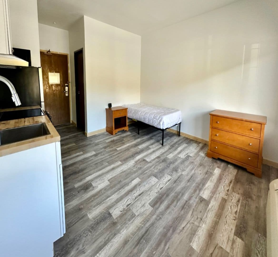 Ski Town Apartments 6 of 8
