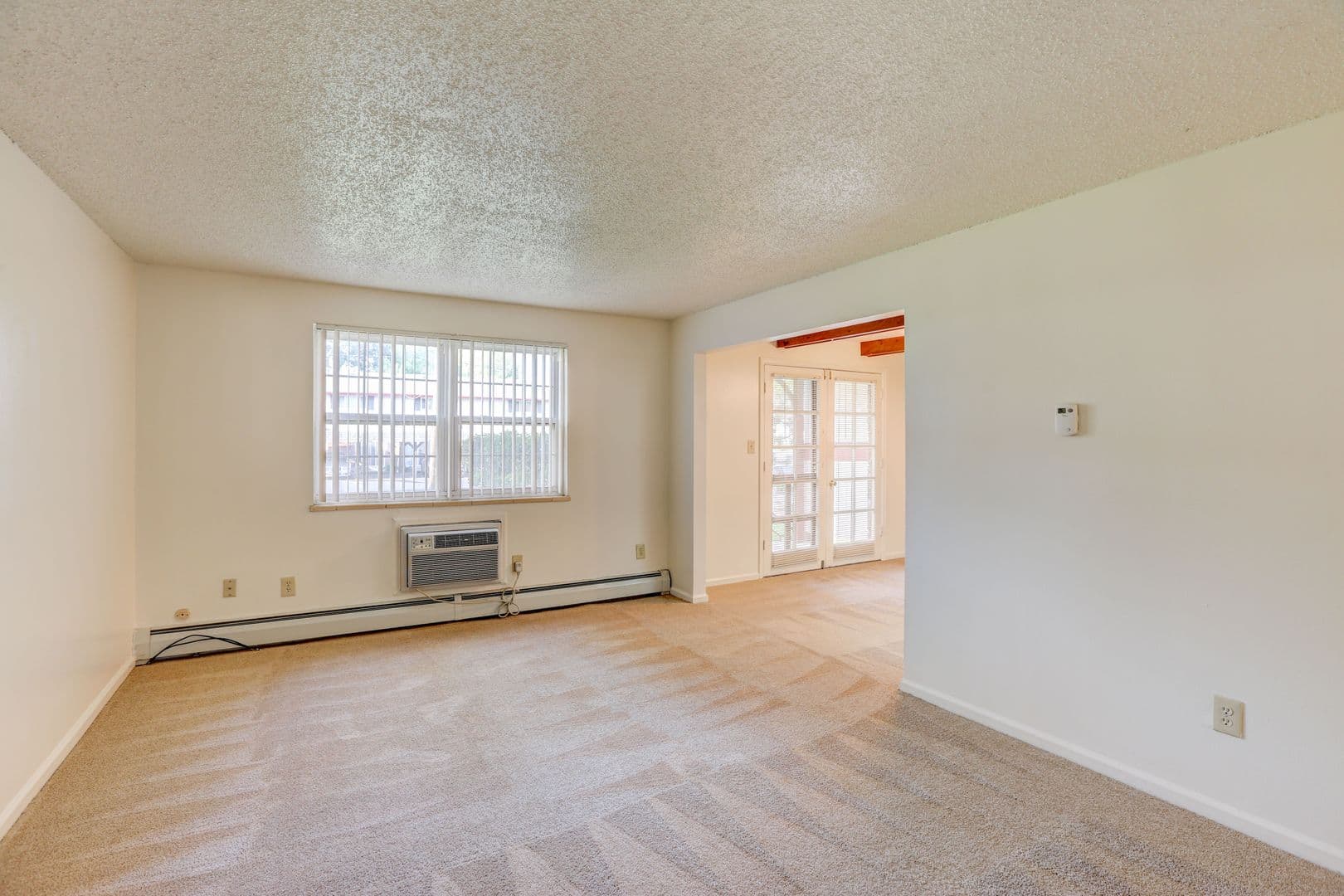 AC - Applewood Crest Townhomes &amp; Apartments 6 of 13