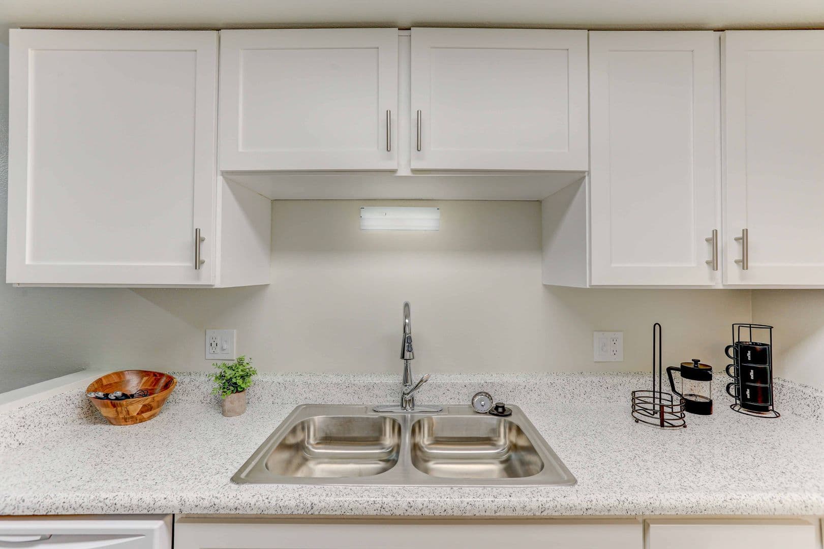 SVV - Summit View Village Apartments 3 of 12
