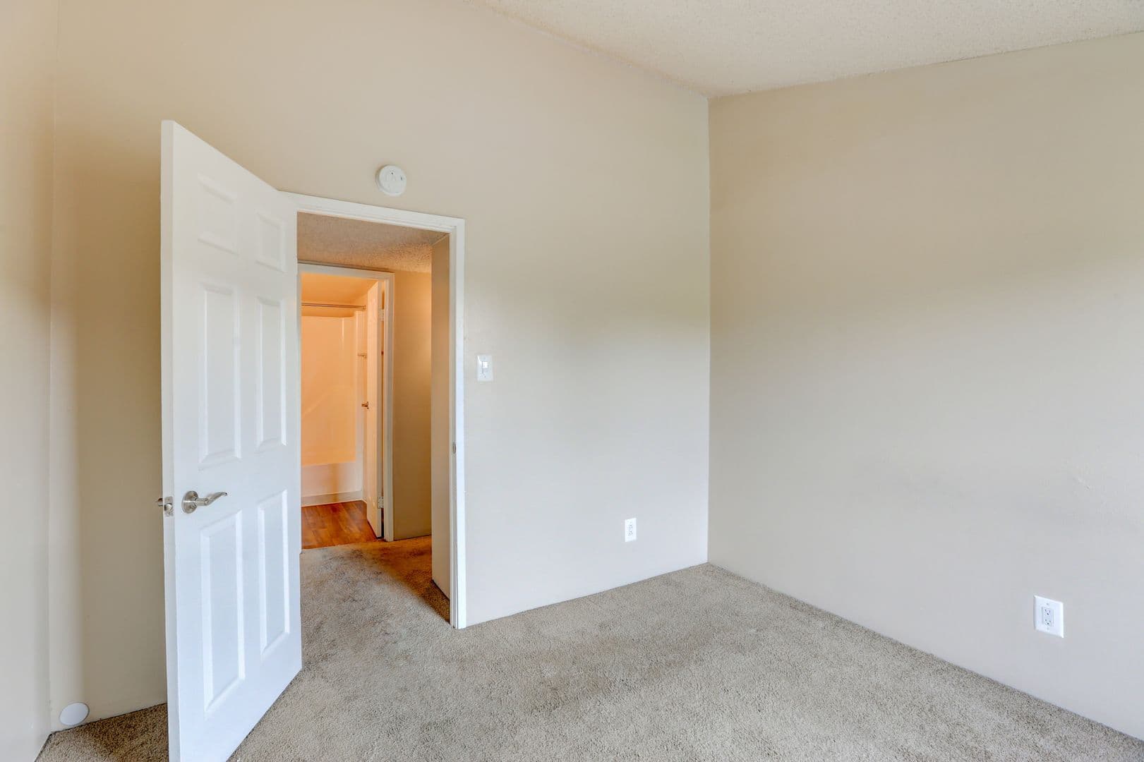 SVV - Summit View Village Apartments 6 of 8