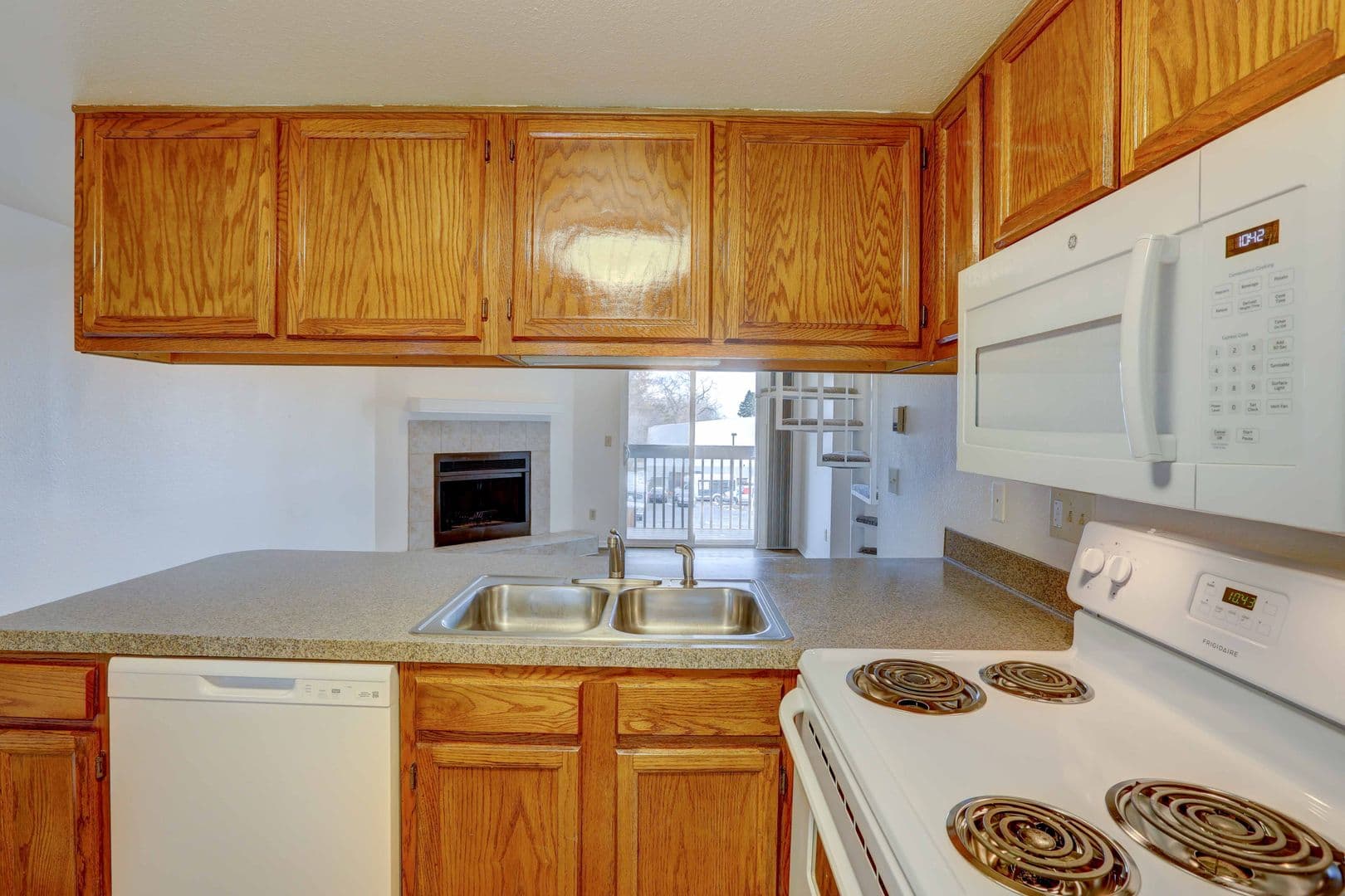 DCA - Dover Commons Apartments 3 of 18