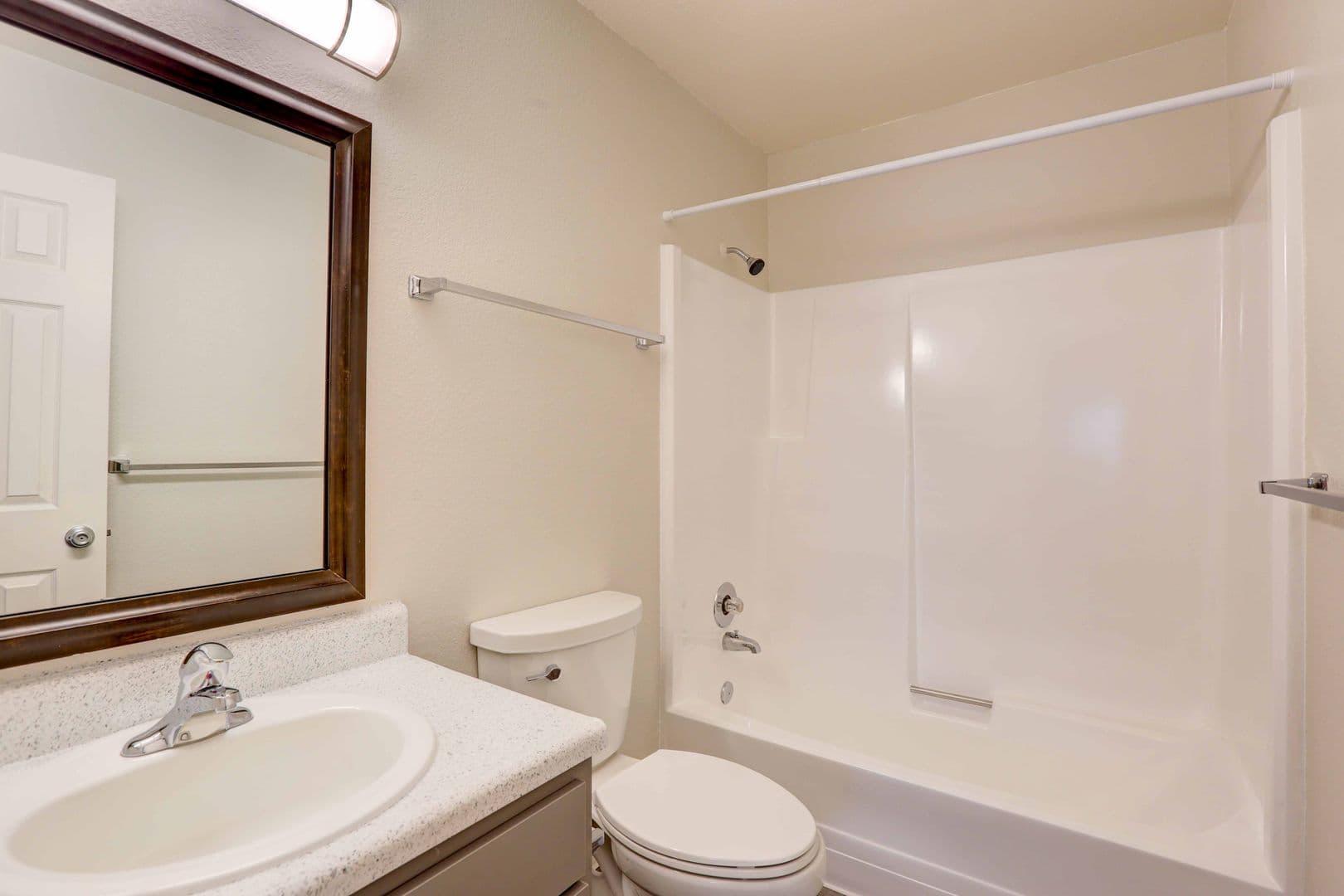 RR - Riva Ridge Apartments 9 of 10