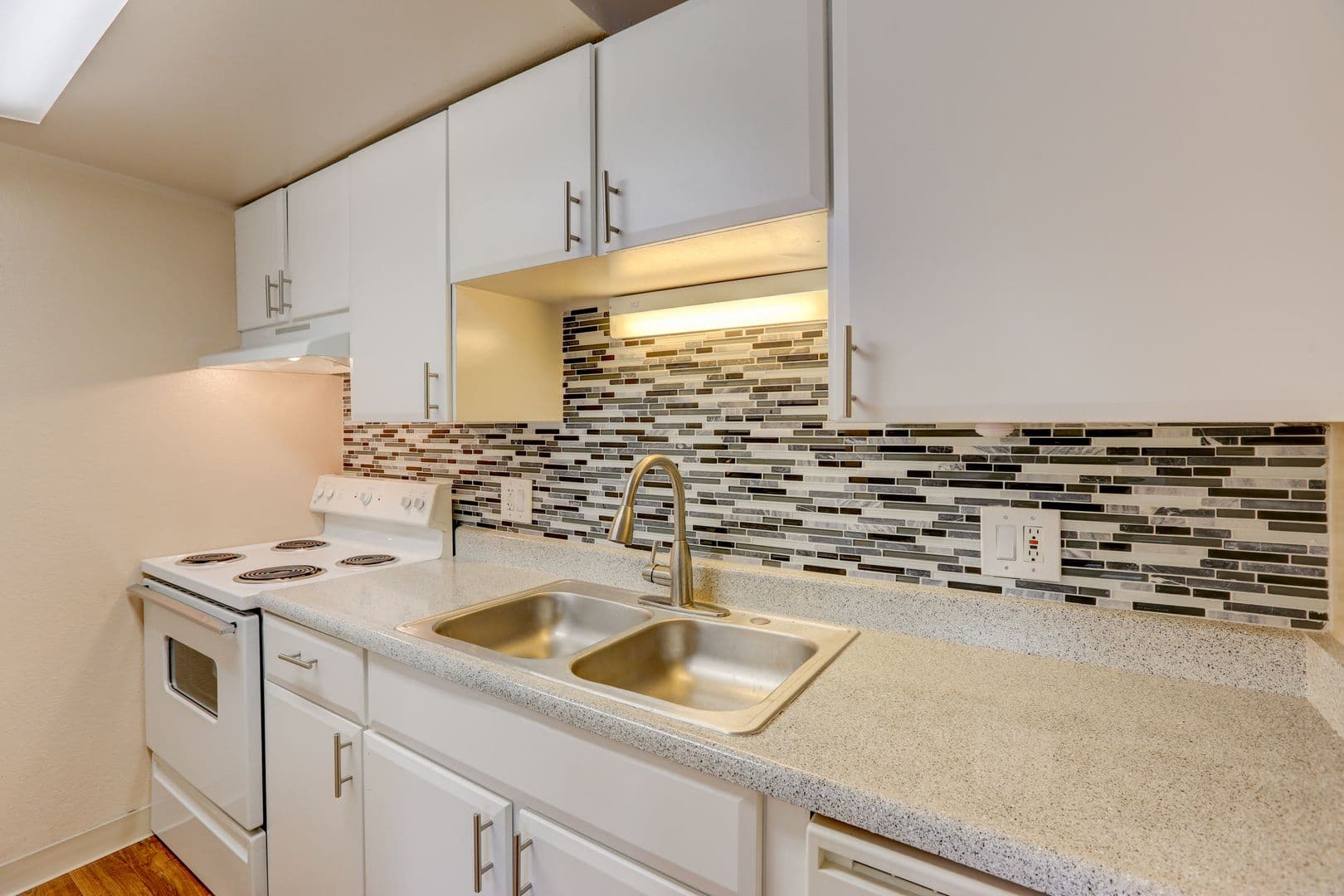SVV - Summit View Village Apartments 1 of 8