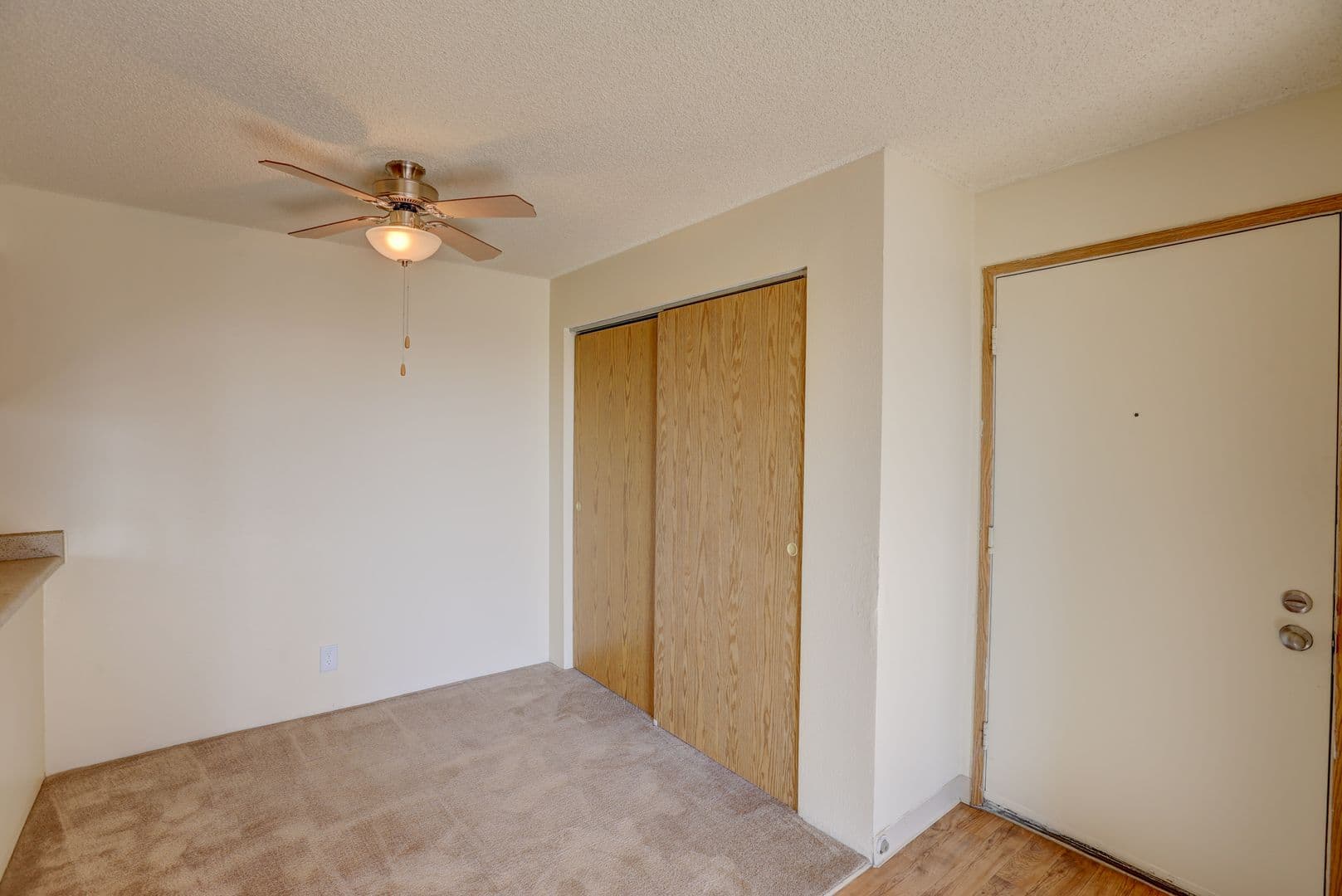 AML - Americana Lakewood Apartments 12 of 15