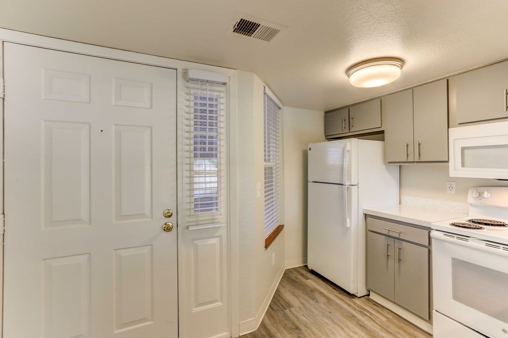 DCA - Dover Commons Apartments 1 of 11