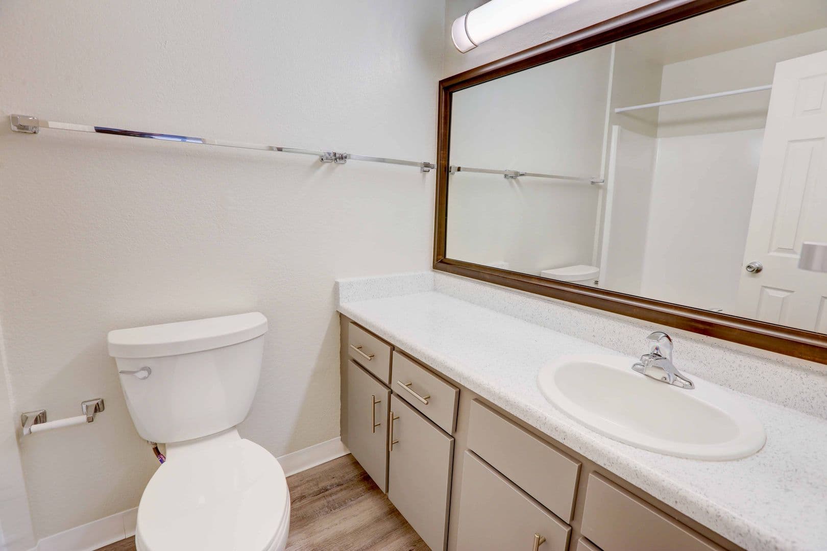 RR - Riva Ridge Apartments 10 of 10