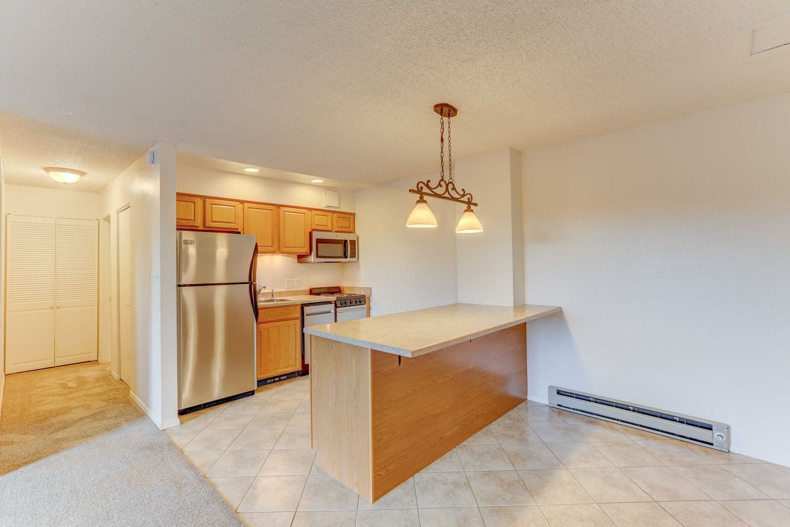 RR - Riva Ridge Apartments 1 of 12