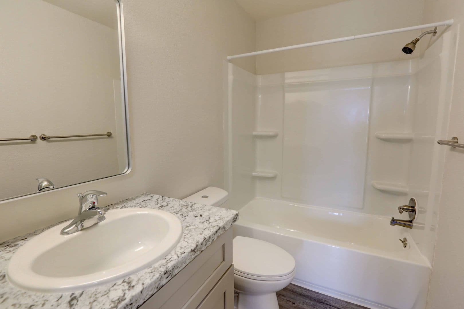 RR - Riva Ridge Apartments 17 of 18